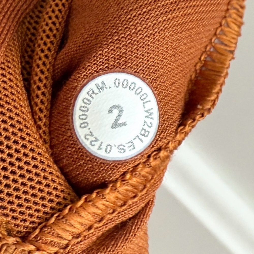 LULULEMON Energy Longline Ribbed - Picture 2 of 9